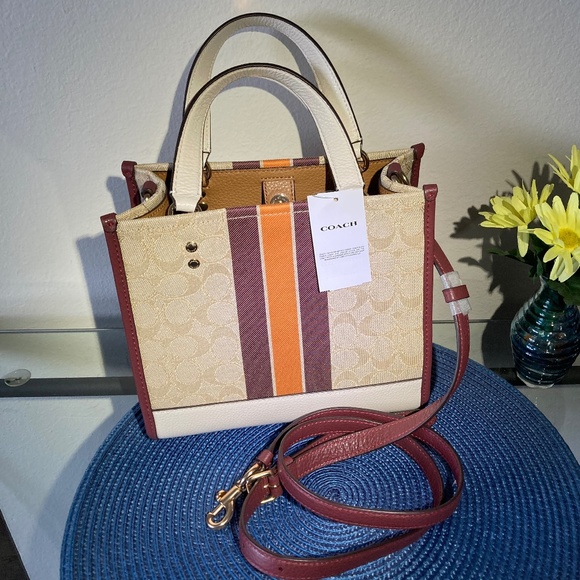 SOLD !!! - COACH DEMPSEY TOTE 22 In Jacquard W/ Stripe and Coach Patch - NWT! - Picture 3 of 7